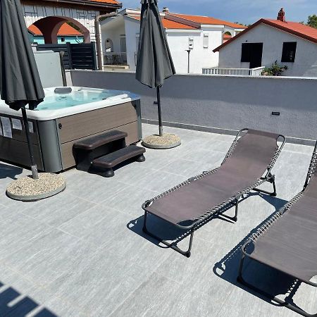 Vila Pedinka Villa Vir Luaran gambar
