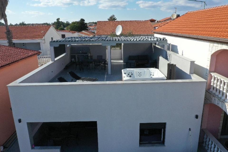 Vila Pedinka Villa Vir Luaran gambar