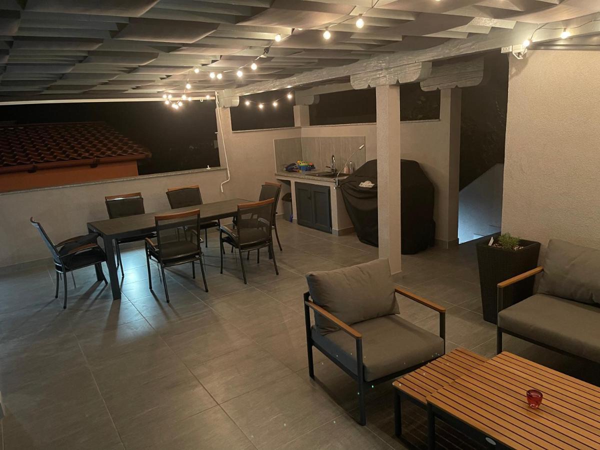 Vila Pedinka Villa Vir Luaran gambar